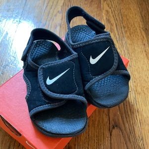 Nike Sunray Adjust Sandals 6C